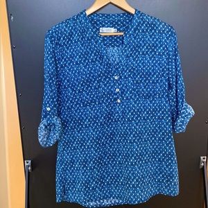 Carve Designs lightweight 3 button shirt, blue.